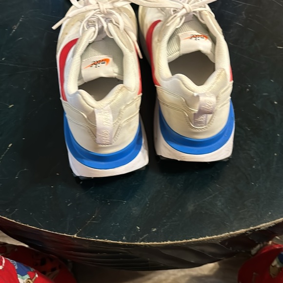 Nike size 11 - Picture 2 of 4